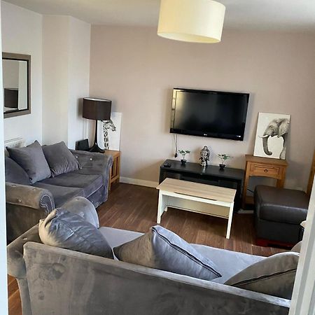 The Granite City - Modern City Centre Apartment Aberdeen Esterno foto